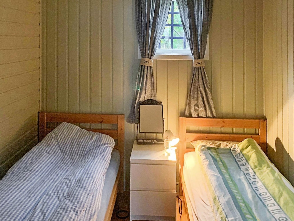 6 Person Holiday Home in Ostereidet — Lindas — photo 2