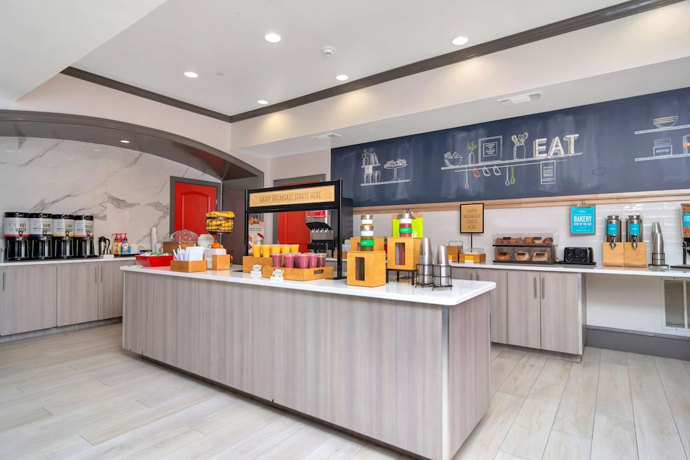 Hampton Inn & Suites Fort Worth Fossil Creek - photo 51
