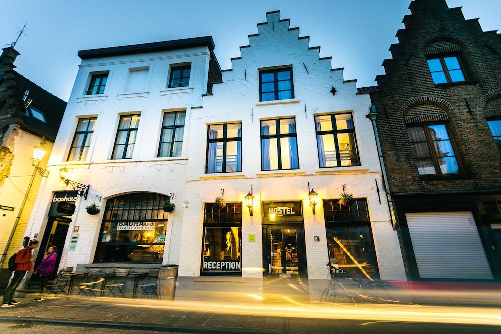 St Christopher’s Inn Bauhaus Budget Hotel Hostel — Brugge — photo 2