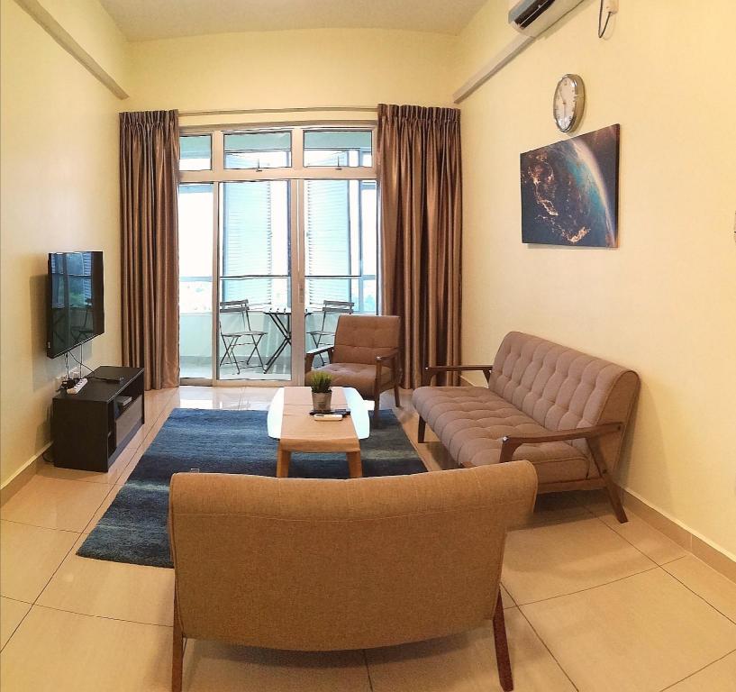 2BR FREE WiFi near Jusco Aeon Ikea Waterpark Tesco in Johor Bahru, Malaysia