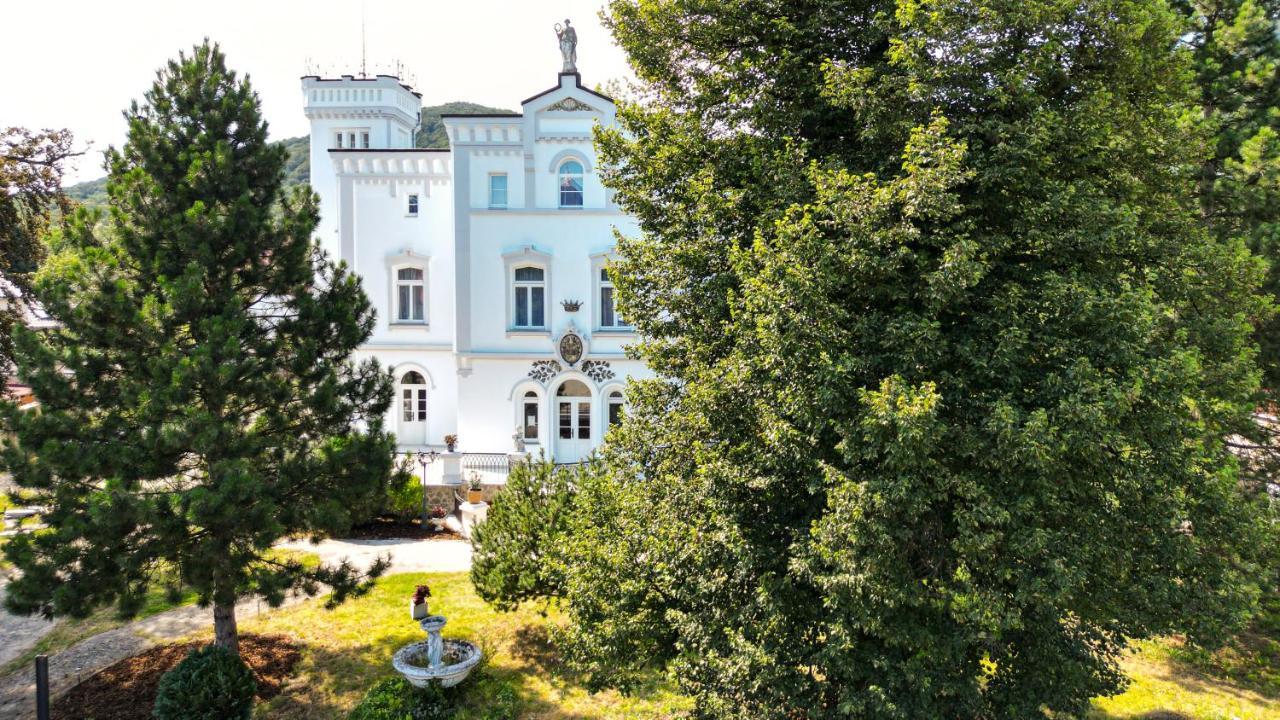 Chateau Franz - last minute hotel in Osek