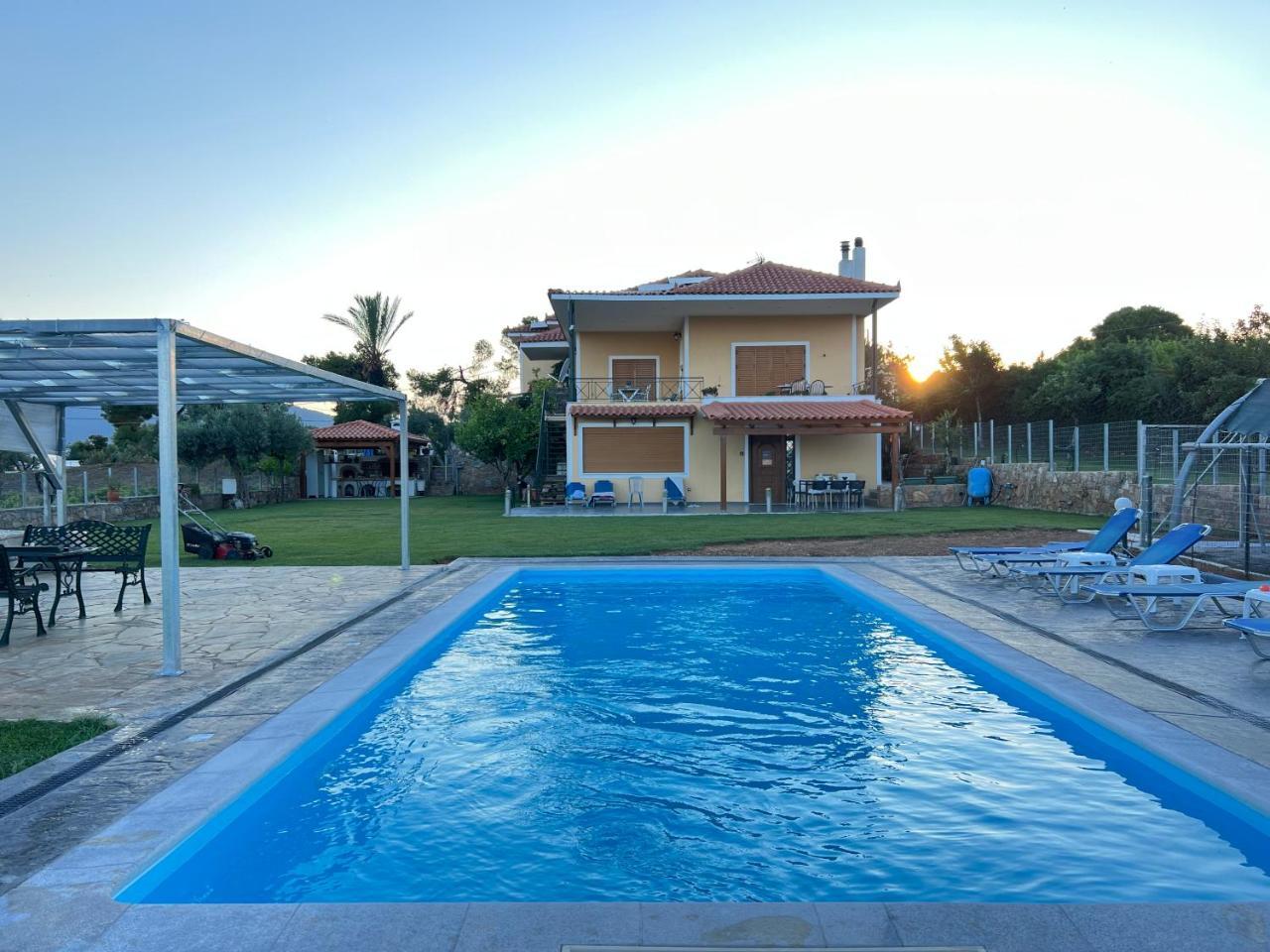 Athens Countryside Resort with Pool — hotel in Pallini