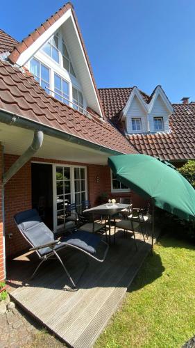 Haus Strandweg 14a Whg 01 — 4-Star Luxury Hotel in Sankt Peter-Ording, Germany