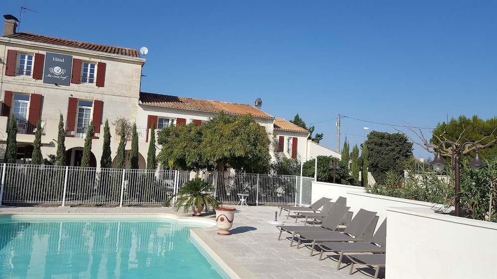 Hôtel Le Mas Saint Joseph in Saint-Remy-De-Provence, France