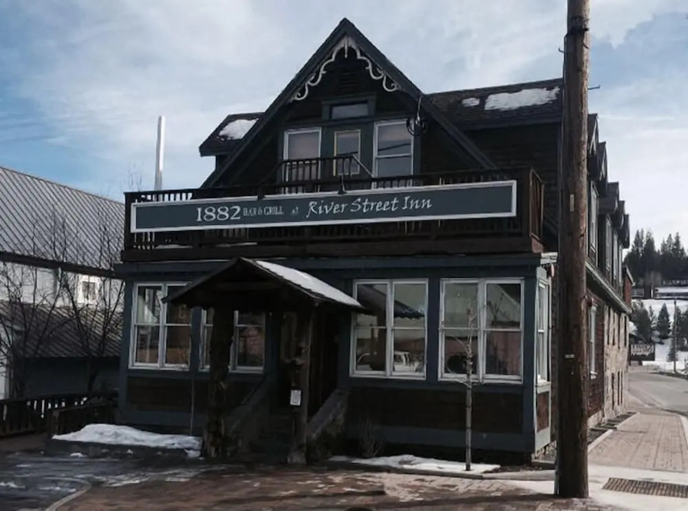 1882 Bar and Grill at River Street Inn in Truckee, United States