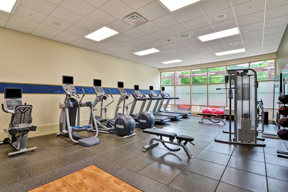 Hampton Inn & Suites Raleigh Crabtree Valley - photo 46