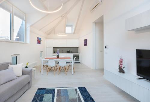 Sweethome Gries Con Garage — 4-Star Luxury Hotel in Bolzano, Italy
