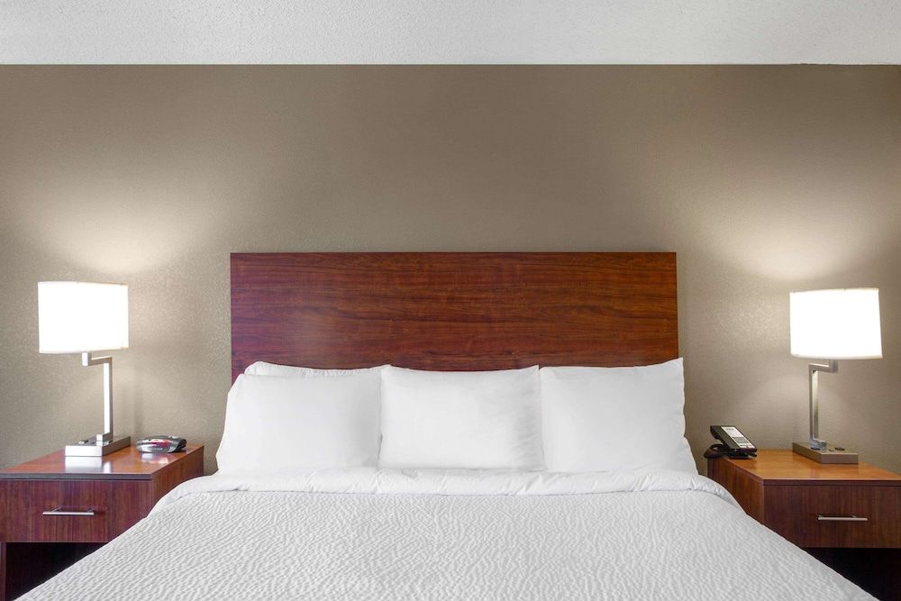 Days Inn by Wyndham Blairsville - photo 20