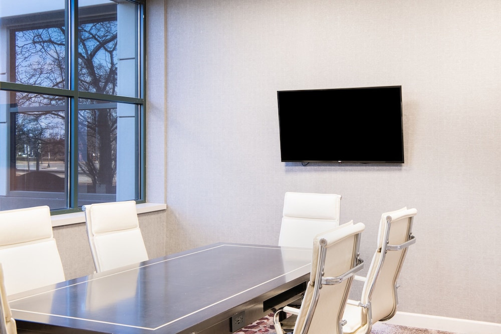 Chicago Marriott Suites Deerfield - photo 3