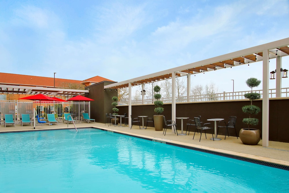 Home2 Suites by Hilton Beaumont - photo 52
