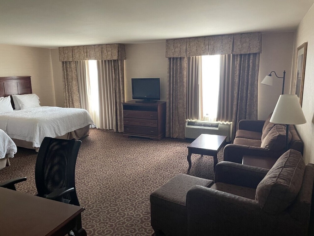 Hampton Inn Rawlins - photo 24