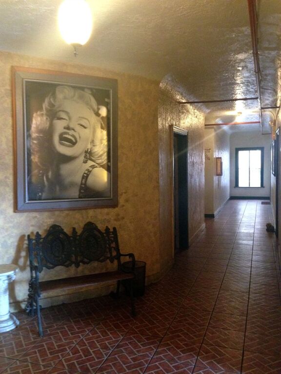 Hollywood Dream Suites - photo 10