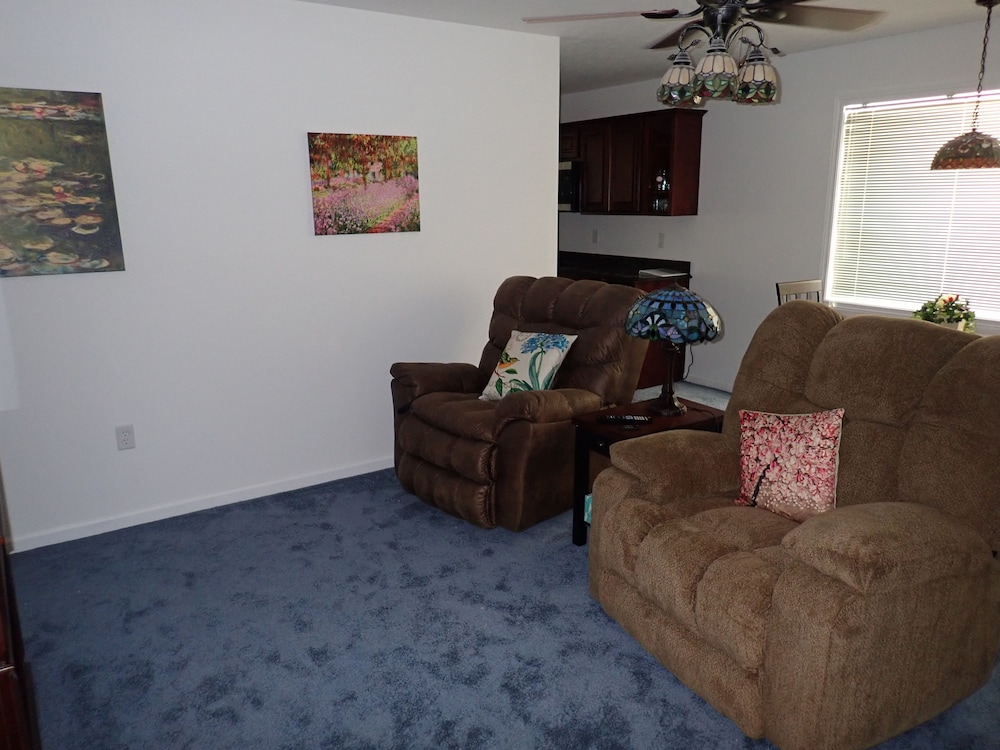 Pleasant Grove Inn - photo 12