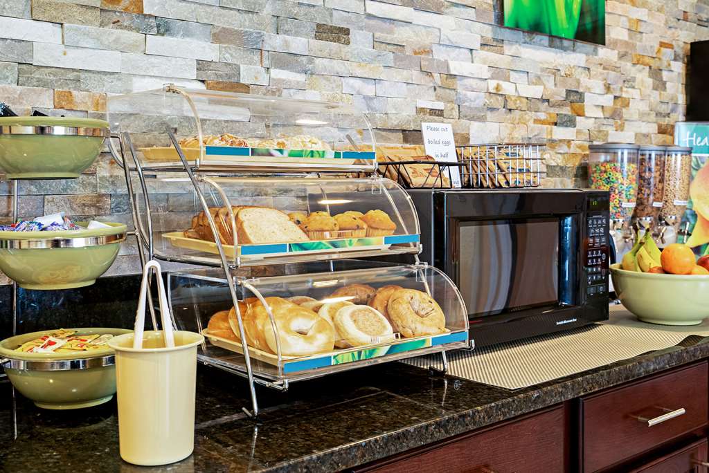 Quality Inn & Suites Robbinsville - photo 30