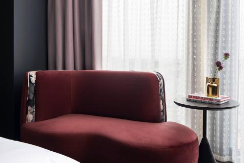 Renaissance Milwaukee West Hotel - photo 12