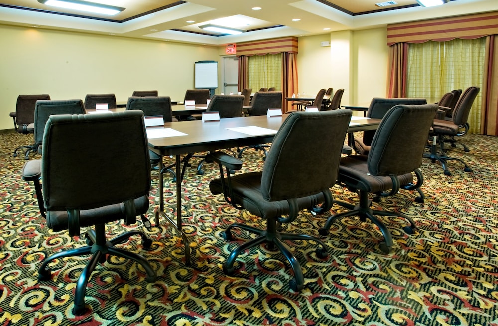 Holiday Inn Express & Suites East Amarillo - photo 34