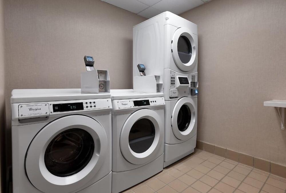 Hampton Inn San Diego Del Mar - photo 15