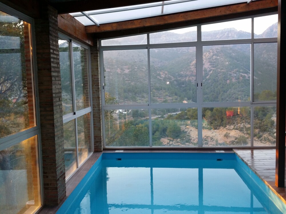 Feucha de Segart - carbon neutral hotel in Segart