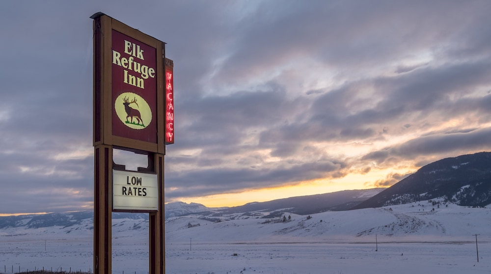 Elk Refuge Inn - photo 98