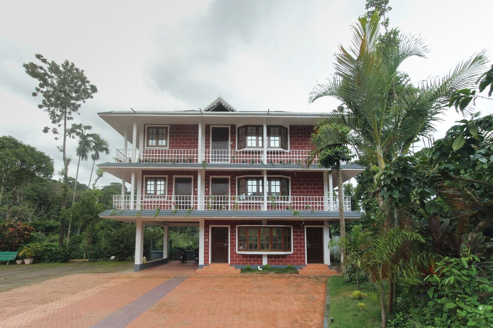 OYO 47373 Coorg Sanjo's Resort - carbon neutral hotel in Virarajendrapet