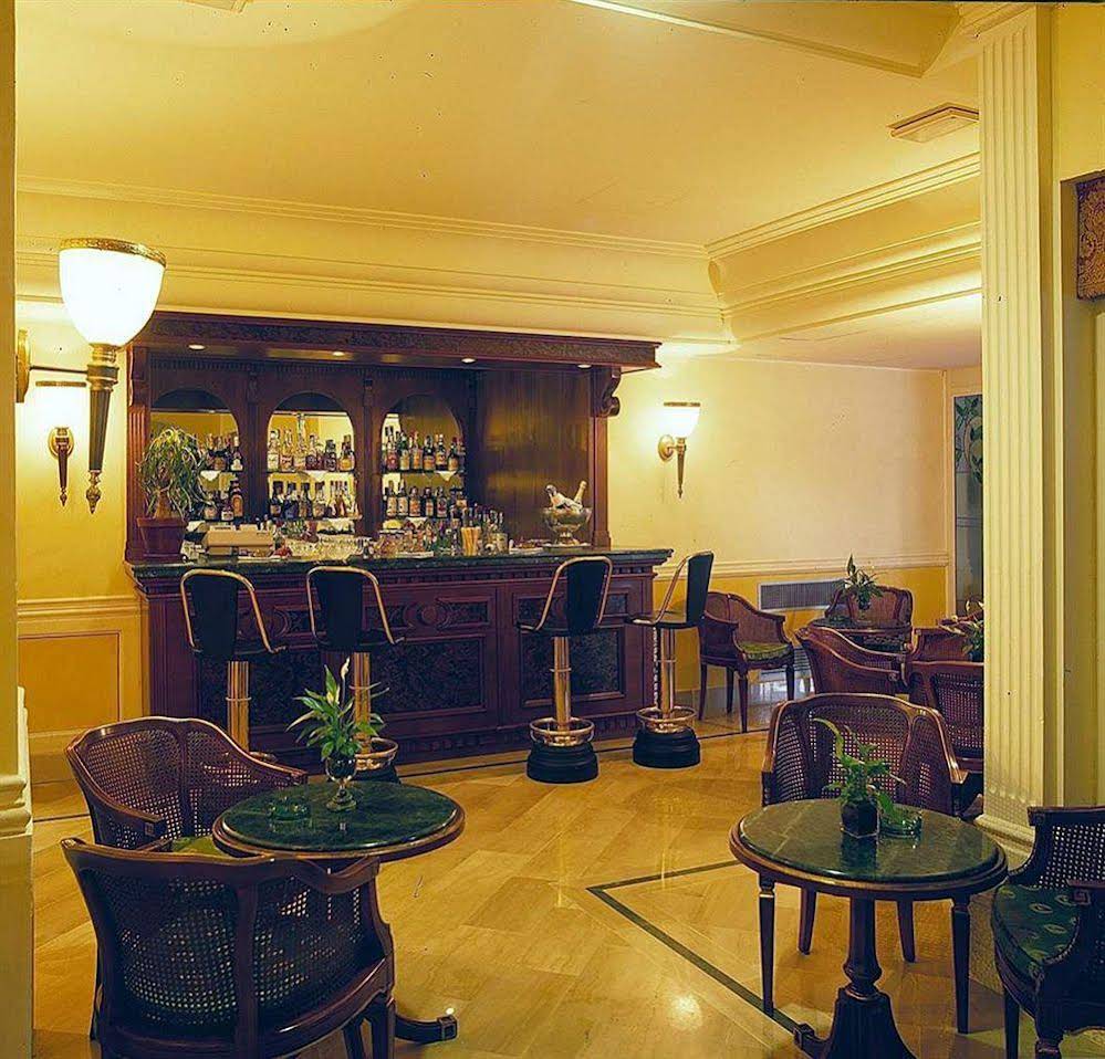 Hellenia Yachting Hotel