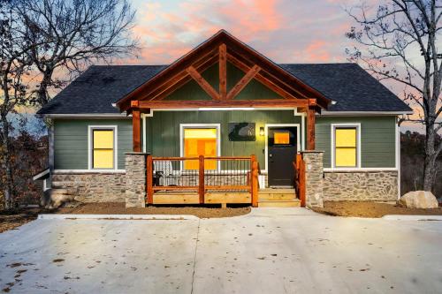 Green’s Mountain Getaway in Hollister, United States