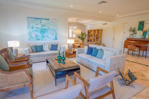 Villa de Lujo Para Familias Y Empresas — 4-Star Luxury Hotel in Mijas, Spain