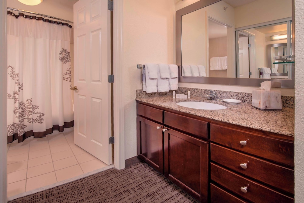 Residence Inn Alexandria Old Town Duke Street by Marriott - photo 16