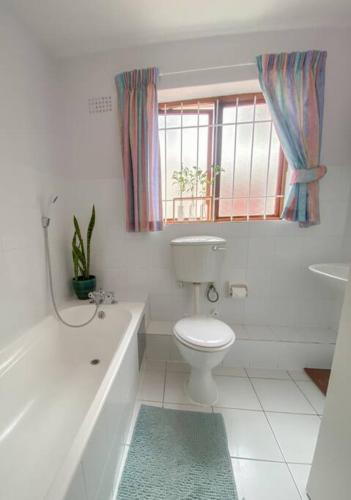 Kalk Bay Stylish 2 Bed Seaviews Garden BBQ Pool 4SJT