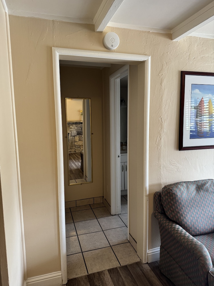 Carmel Resort Inn - photo 60
