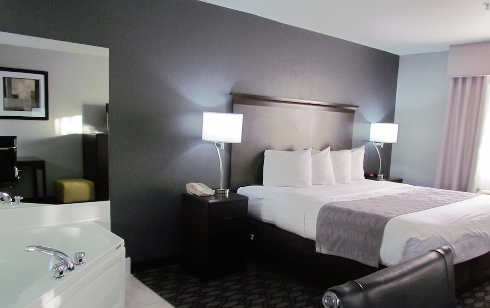 Oak Hill Inn & Suites - photo 20