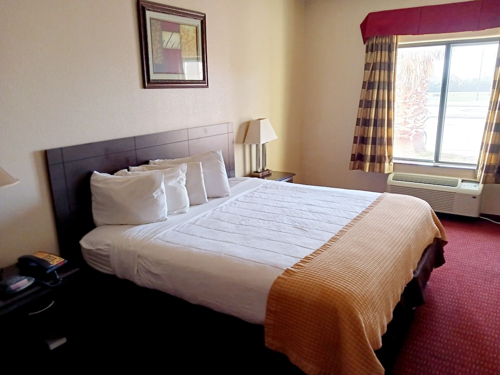 Yorktown Inn And Suites - photo 49