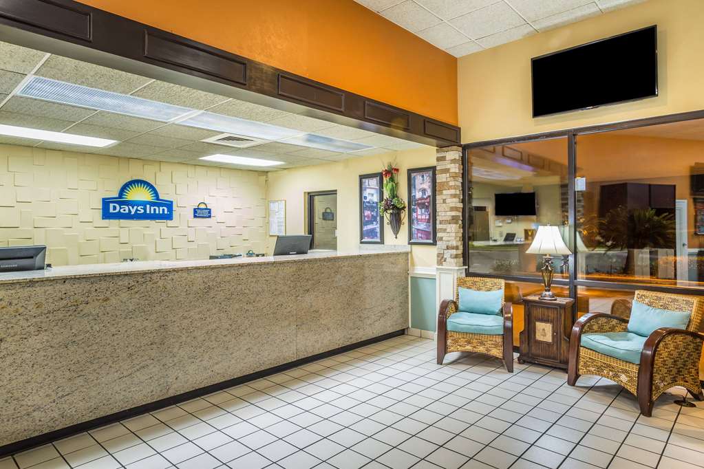 Days Inn by Wyndham Lake Park Valdosta - photo 2