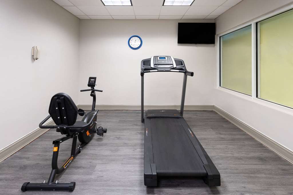 Days Inn & Suites by Wyndham Albany - photo 13