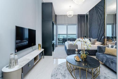 Family or Group Huge Apartment I Near Burj Khalifa — 5-Star Luxury Hotel in Dubai, United Arab Emirates