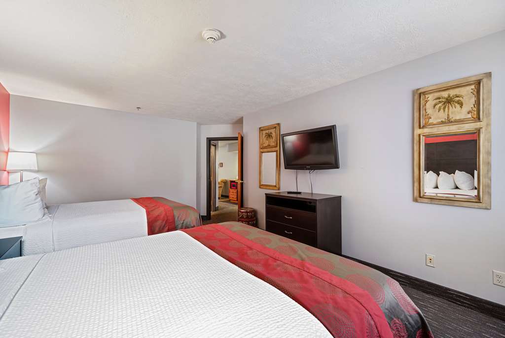 Ramada by Wyndham Sioux Falls Airport Waterpark & Event Ctr - photo 25