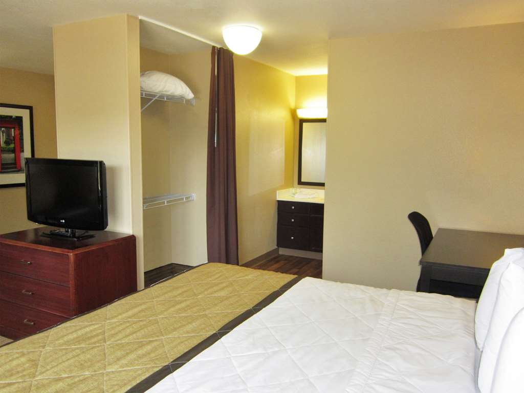 Extended Stay America Austin Arboretum North - photo 17