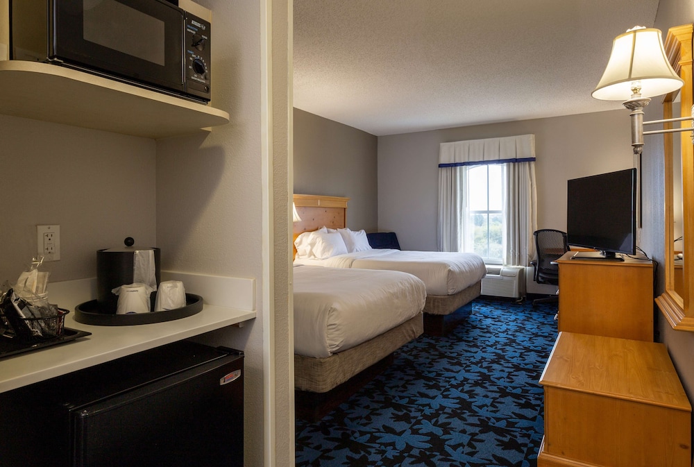 Hampton Inn & Suites Jacksonville Deerwood Park - photo 21