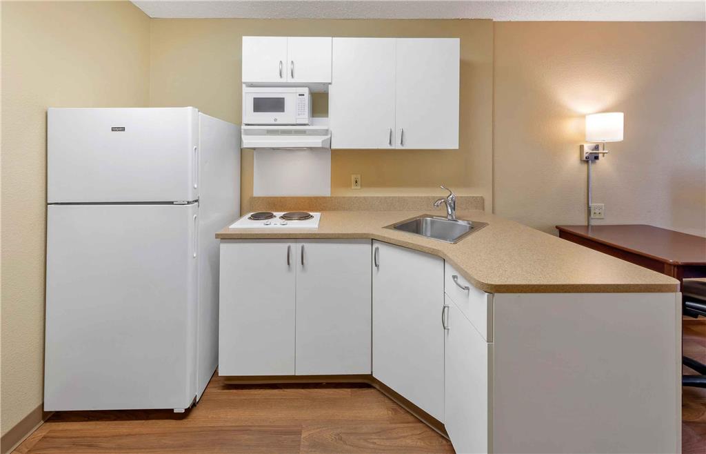 Extended Stay America Suites Raleigh Midtown - photo 25