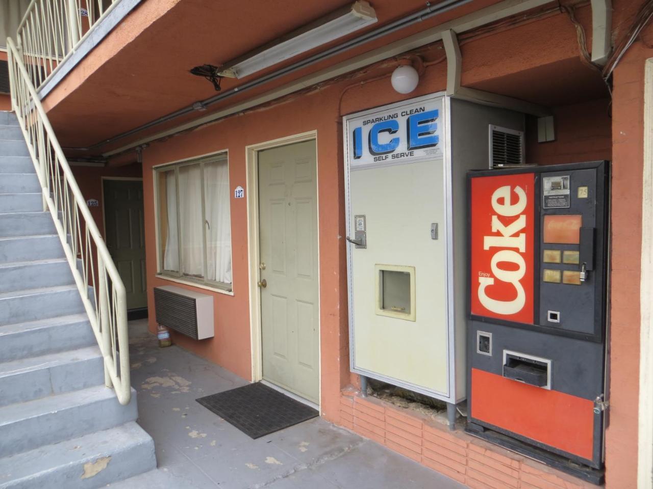 Park Cienega Motel - photo 19