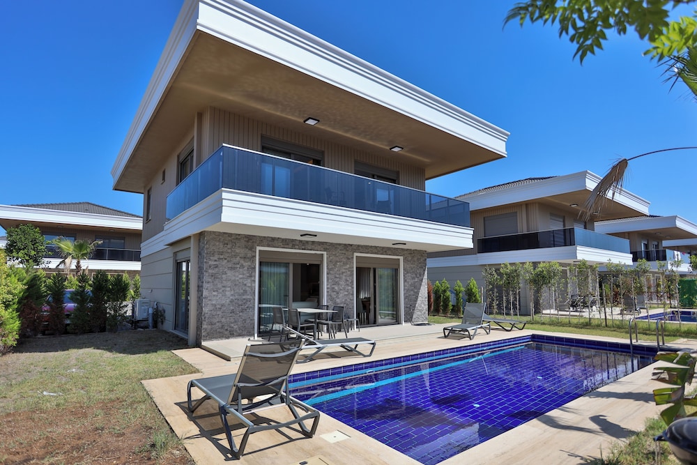 Nirvana Belek Villas — 4-Star Luxury Hotel in Belek, Turkey