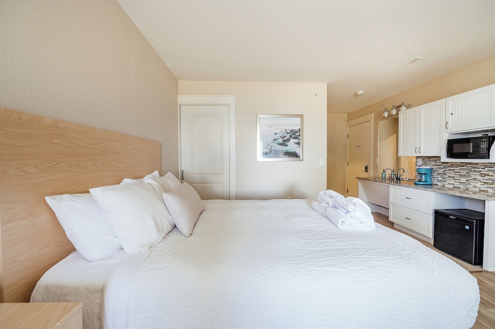 Kasa Gold Coast Inn Traverse City - photo 10