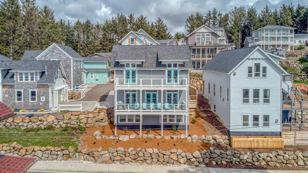 Time to Coast in Lincoln, United States