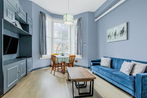 Couple's getaway 1BDR apt near Holland Park — 4-Star Luxury Hotel in London, United Kingdom
