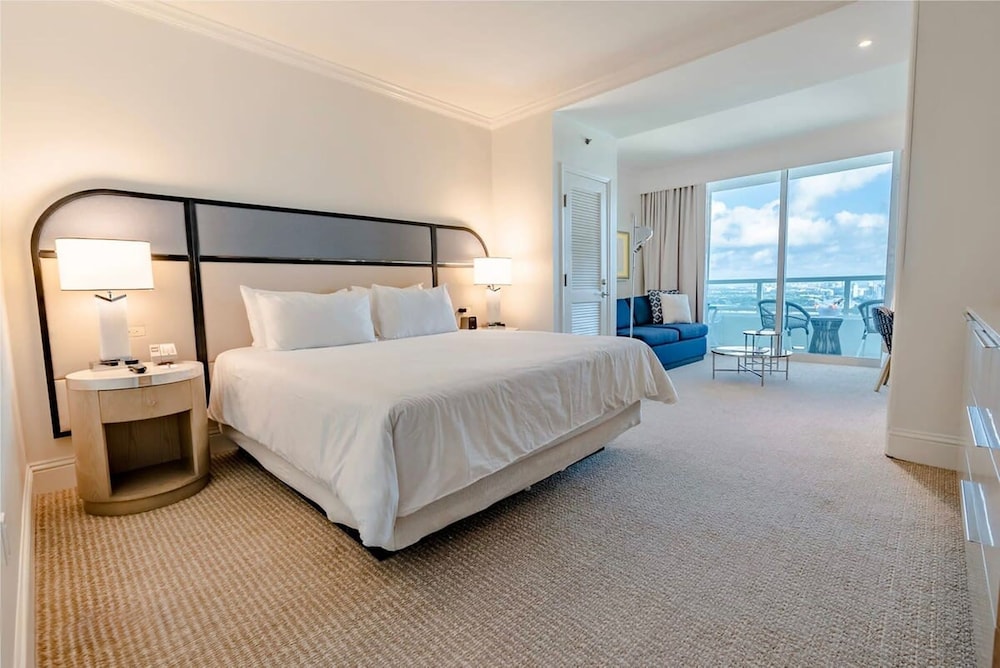 Fontainebleau Miami Beach Private Luxury Suites - photo 85