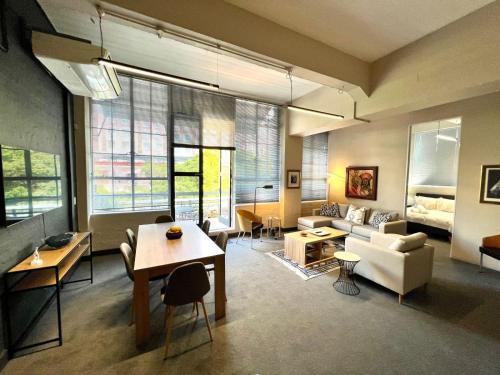 No load shedding Spacious Apartment