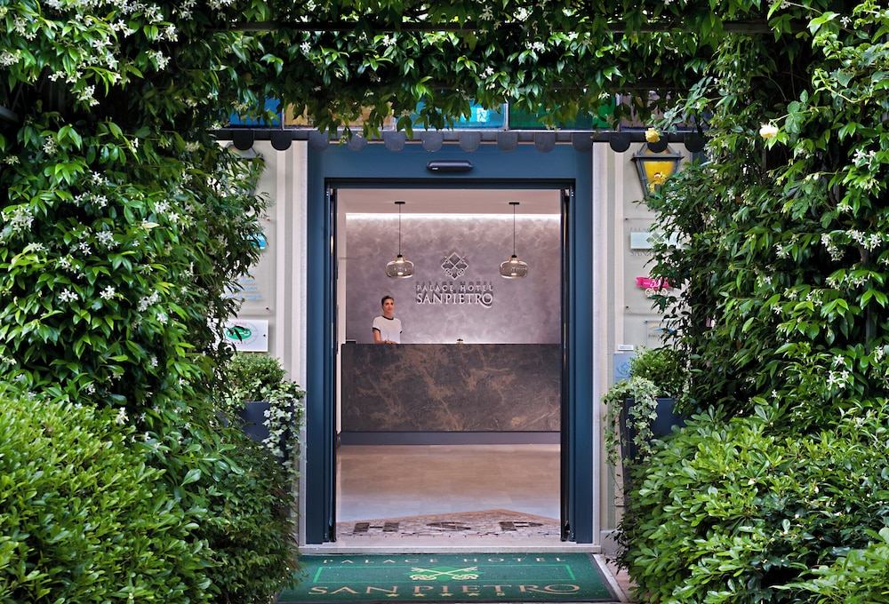 Palace Hotel San Pietro in Bardolino, Italy