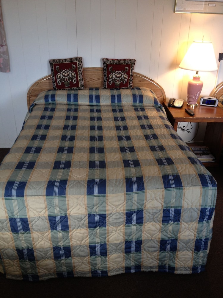 Penny’s Motel — Owen Sound — photo 5
