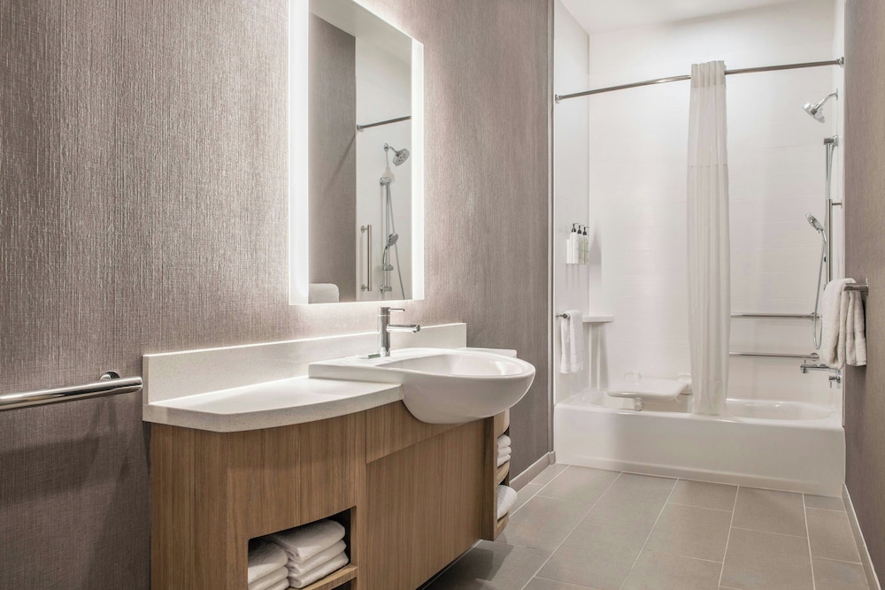 SpringHill Suites by Marriott Phoenix West Avondale - photo 19