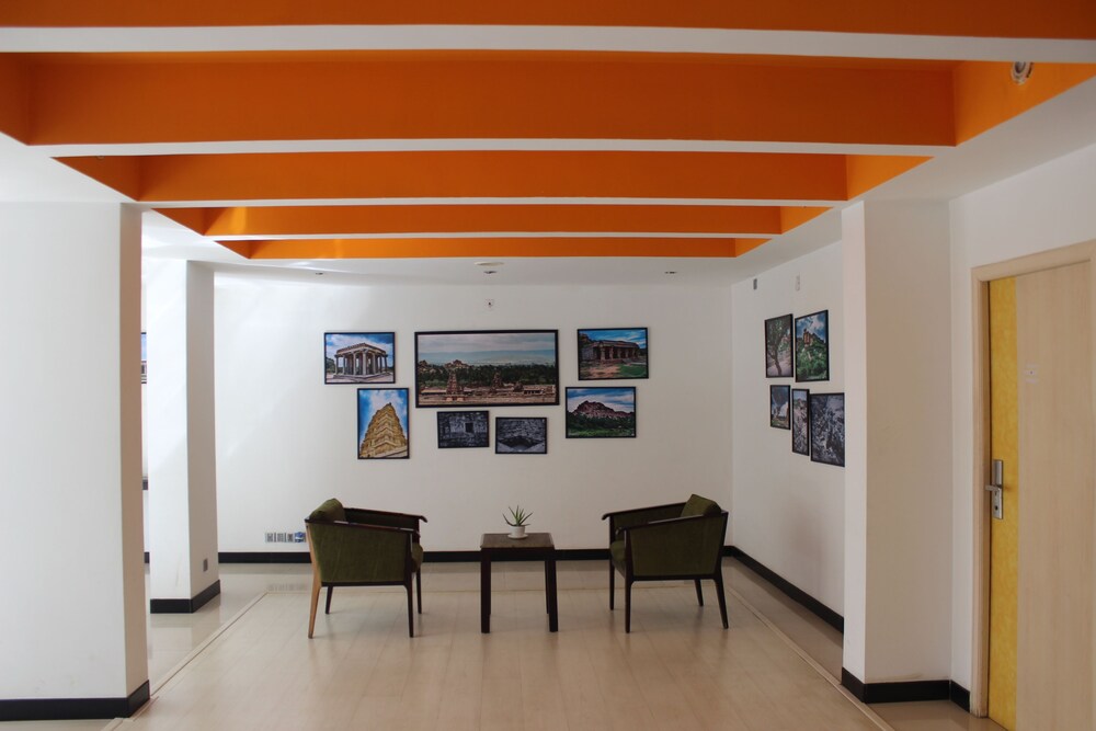White Canvas Hotel — Bengaluru — photo 3